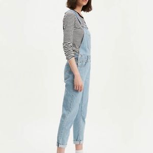Levi's® overalls - light wash